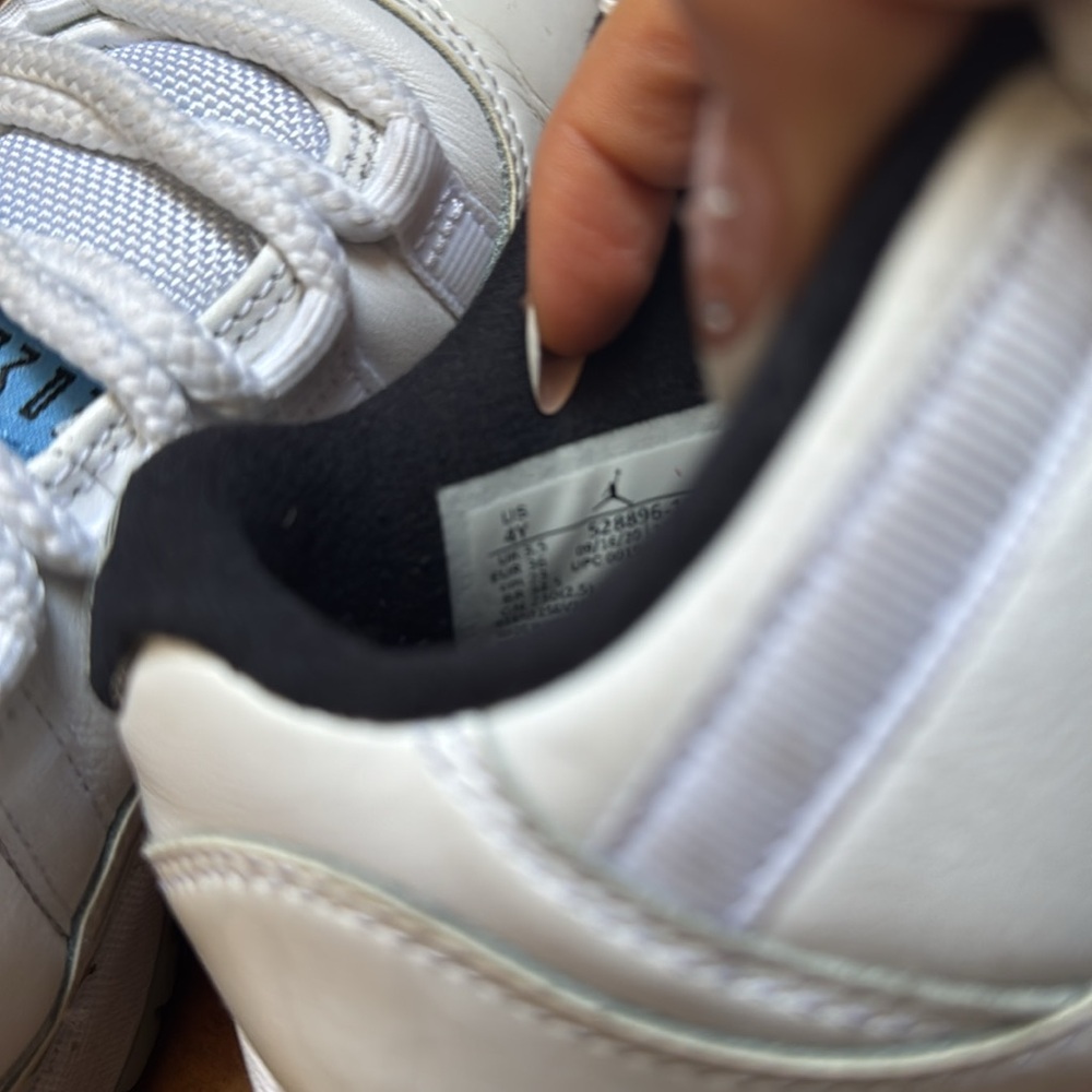Jordan 11s - Picture 6 of 6